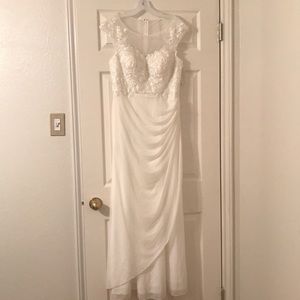 David’s Bridal NEVER WORN Wedding Dress